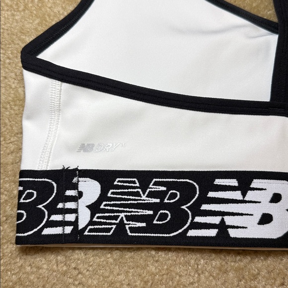 Brand New New Balanace Sports Bra - Picture 3 of 5